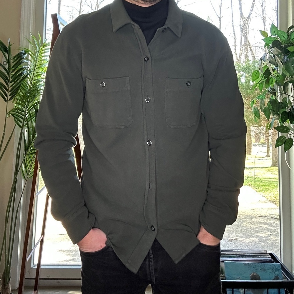 Gap | Button Down Jersey Shirt Jacket in Evergreen (X-Small) - Picture 2 of 9